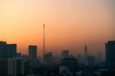 Bangkok 'un arka planında hava güzel.