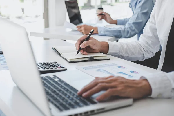 Trabajo Equipo Del Equipo Negocios Consultoría Crecimiento Del Mercado Informe — Foto de Stock