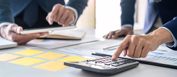 Equipo Negocios Están Trabajando Con Líder Presentación Los Colegas Estrategia — Foto de Stock