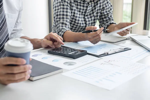 Trabajo Equipo Colegas Informales Negocios Consulta Del Nuevo Plan Estrategia — Foto de Stock