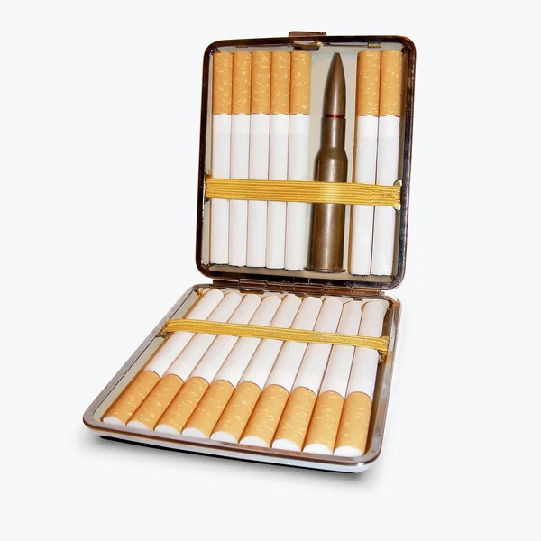 Cigaretta és a halál — Stock Fotó