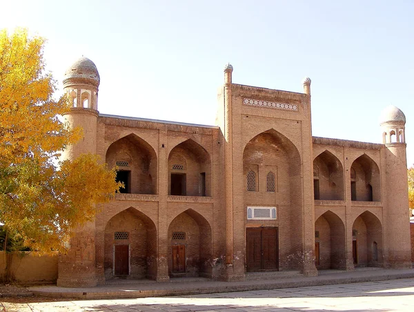 architectral Anıtı şehir djizzakh, Özbekistan.