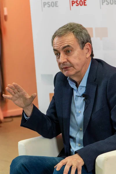 MADRID, İspanya, 21 Şubat 2022 - Jose Luis Rodriguez Zapatero, İspanya 'nın eski başbakanı, bir olay sırasında basına konuştu