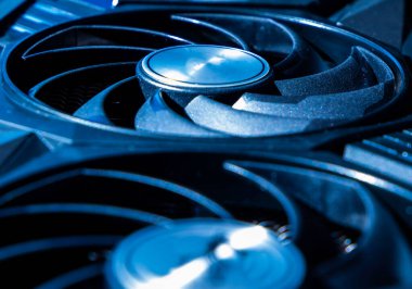 Şifreleme para birimi madenciliği ve bilgisayar oyunu için güçlü modern bilgisayar grafik kartı