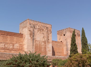 alhambra içinde alcazaba