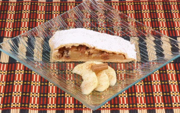 苹果馅饼 (Apfelstrudel) — 图库照片
