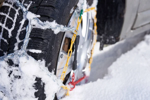 Snö Kedja Ett Hjul Djup Snö Vintern Väg — Stockfoto