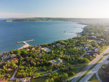 Bulgaristan 'ın yaz günü Varna' nın havadan panoramik manzarası