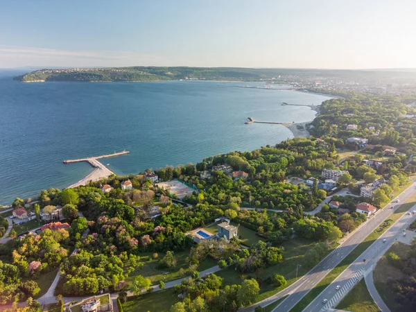 Bulgaristan 'ın yaz günü Varna' nın havadan panoramik manzarası