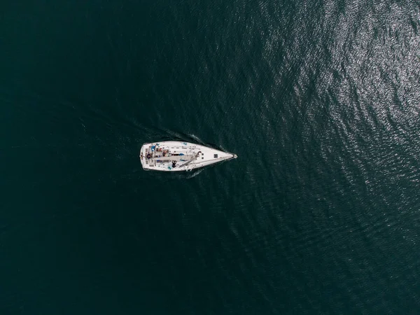 Aerial Top Shot Yacht Sea — Stok fotoğraf