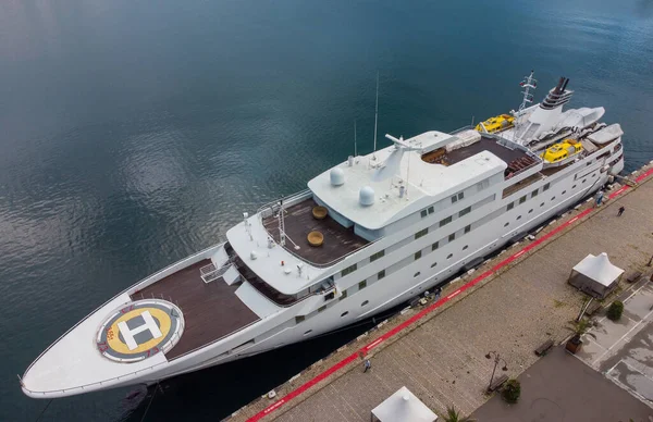 Aerial Top View Luxury Yacht Port — Fotografia de Stock