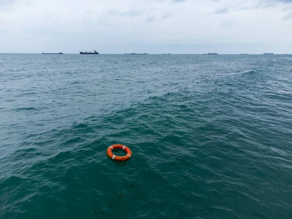 Vista Aérea Boia Salva Vidas Mar Anel Vida Flutuando Mar — Fotografia de Stock