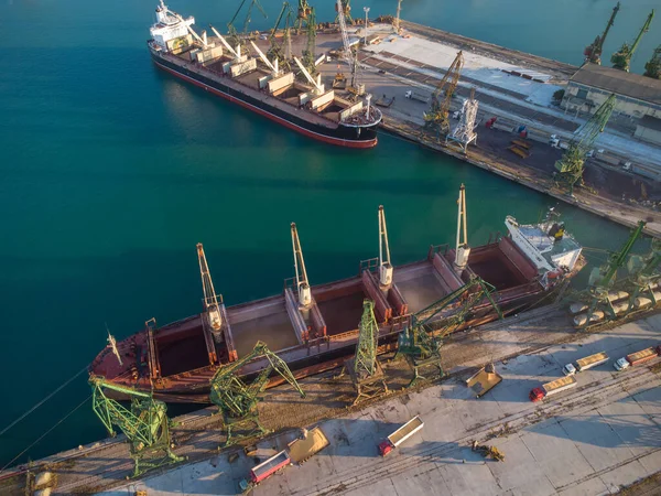 Aerial Top View Big Cargo Ship Bulk Carrier Loaded Grain — Stock Photo, Image