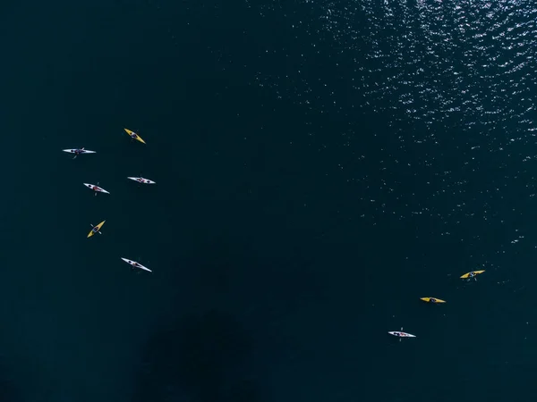 Aerial Top View Small Group People Sea Kayaking — Foto Stock