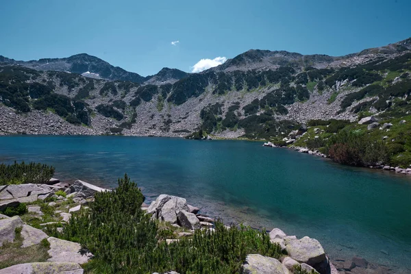 Beautiful Lake Pirin Mountains Blue Clear Water Bansko Bulgaria — Stok Foto