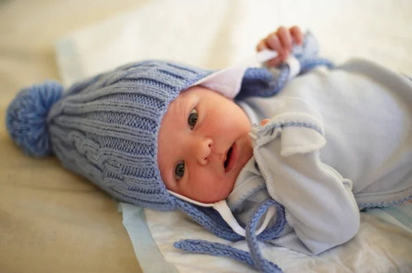 Cute Newborn Baby Lying Bed Home — Stock Photo, Image