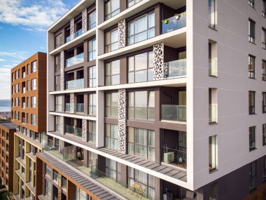 Modern Avrupa apartman kompleksi. Havadan üst görünüm