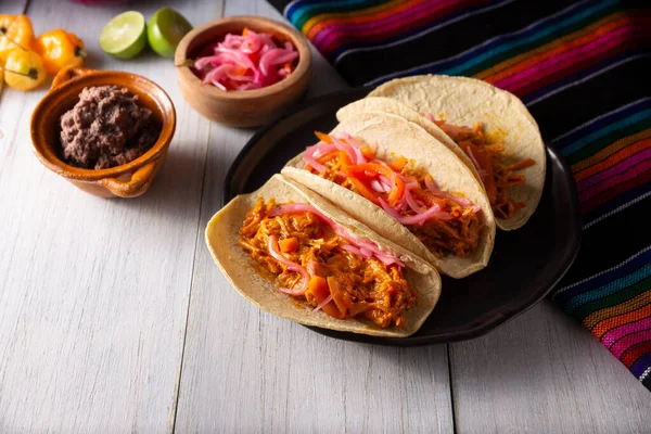 Tacos Cochinita Pibil Estofado Típico Mexicano Yucatán Hecho Cerdo Marinado — Foto de Stock