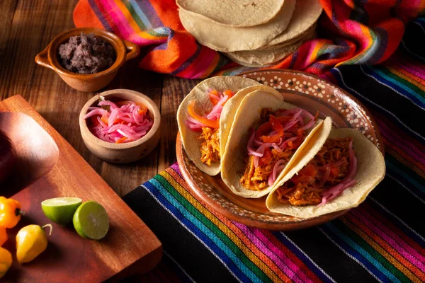 Tacos Cochinita Pibil Estofado Típico Mexicano Yucatán Hecho Cerdo Marinado — Foto de Stock