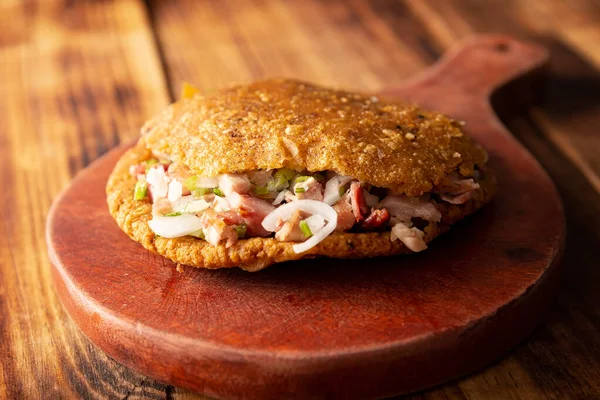 Gordita Carnitas Cornmeal Dough Stuffed Deep Fried Pork Traditional Mexican — Zdjęcie stockowe