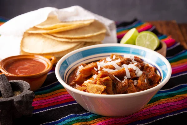 Menudo Mondongo 라고도 요리는 멕시코를 나라에서 전형적 요리로 쇠고기 삼배와 — 스톡 사진