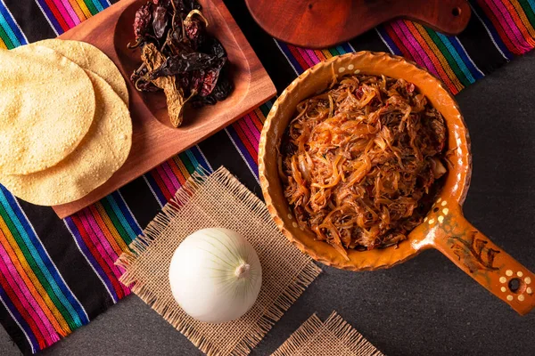 Tinga Res Typisch Mexicaans Gerecht Voornamelijk Bereid Met Versnipperd Rundvlees — Stockfoto