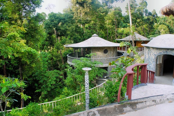 Pavilhão com telhado redondo . — Fotografia de Stock