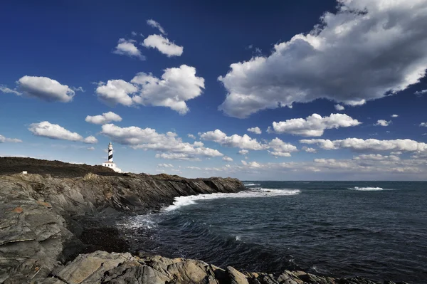 崖の上の灯台 — ストック写真