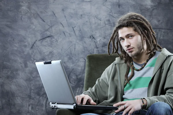 Student with laptop — Stock Photo, Image