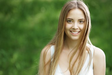 sağlıklı ve güzel kız