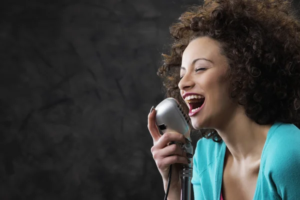 Female singer — Stock Photo, Image