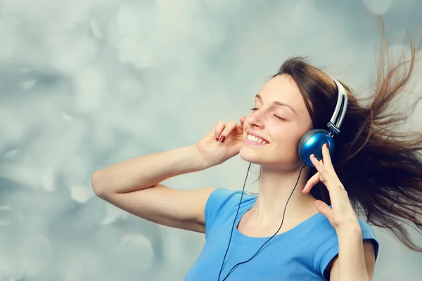 Desfrutando de música — Fotografia de Stock