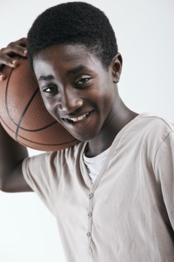 çocukla basketbol