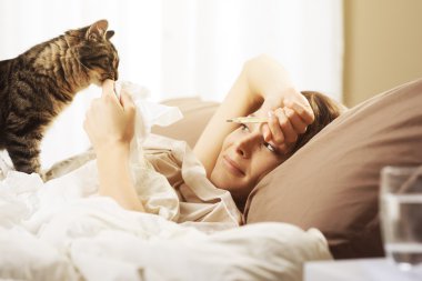 beteg az ágyban fekvő nő