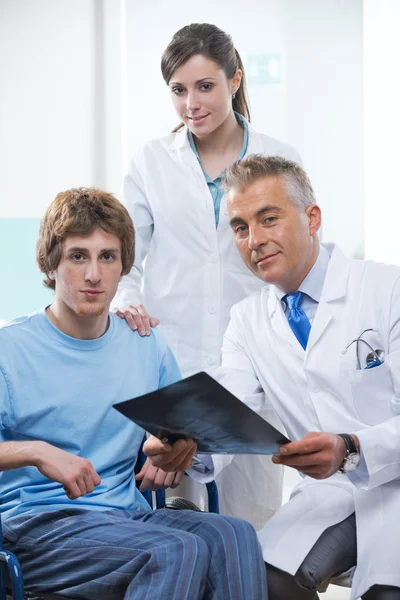 Taking care of patients — Stock Photo, Image