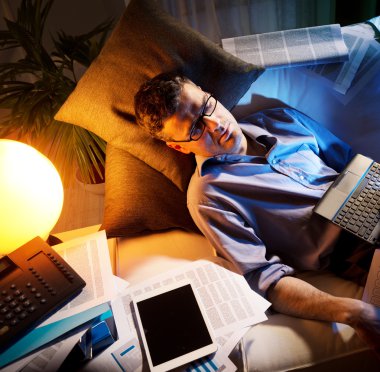 Divan overworked işadamı