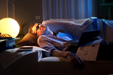 Divan overworked işadamı