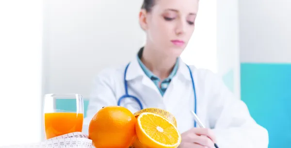 Medico nutrizionista — Foto Stock