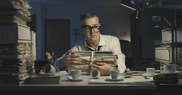 Sad Office Worker Sitting Desk Working Overtime Night Stressed Tired — Stock Photo, Image