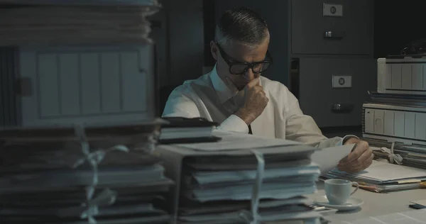 Businessman Working Overtime Overloaded Paperwork — Stock Photo, Image