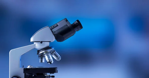 Professionele Laboratorium Microscoop Close Wetenschap Medisch Onderzoek Concept — Stockfoto