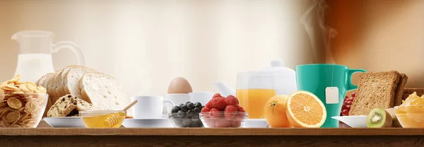 Healthy Breakfast Home Delicious Fresh Fruit Bread Cereals Healthy Drinks — Zdjęcie stockowe