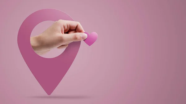 Mano Sosteniendo Corazón Ubicación Pin Concepto Citas Línea — Foto de Stock