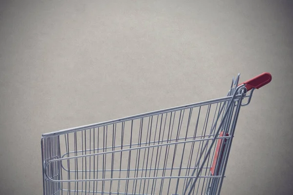 Carrinho Compras Vazio Parede Cinza Fundo Conceito Compras Supermercado — Fotografia de Stock