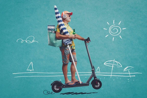 Happy Senior Tourist Riding Electric Scooter Going Beach Sketched Beach — Stock Photo, Image