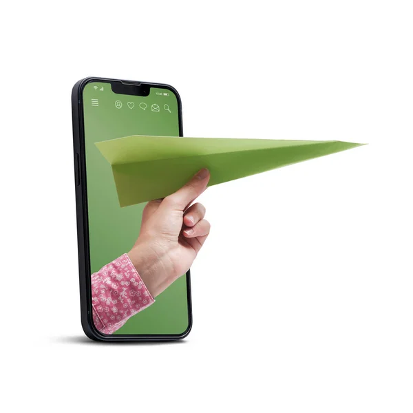 Hand Hält Papierflieger Smartphone Bildschirm Liefer Und Kommunikationskonzept Leerer Kopierraum — Stockfoto