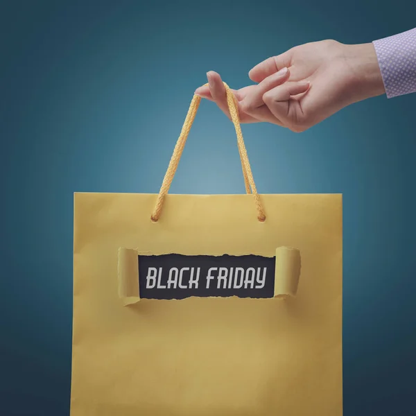 Kund Som Håller Shoppingpåse Black Friday Kampanjförsäljning — Stockfoto