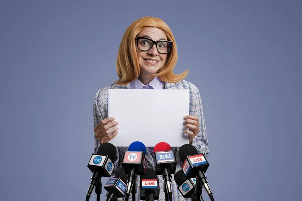 Funny Smiling Female Politician Showing Blank Sign Press Conference — Stock Photo, Image