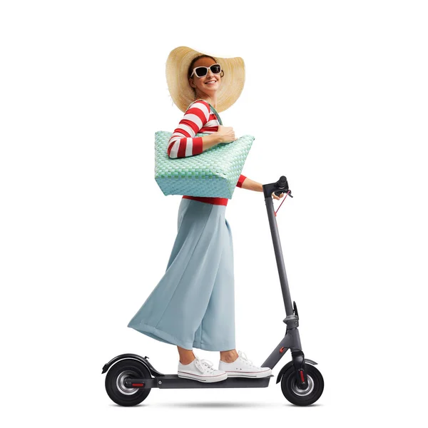 Mujer Moda Feliz Montando Scooter Eléctrico Ecológico Concepto Movilidad Inteligente — Foto de Stock