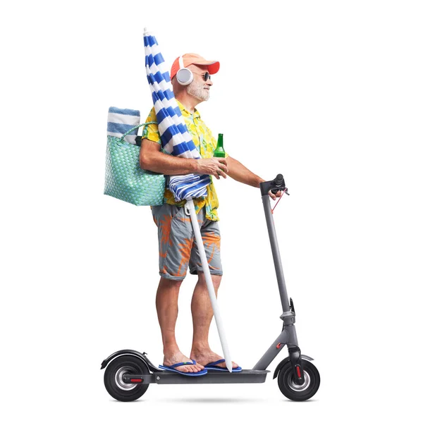 Funny Senior Tourist Going Beach His Electric Scooter Holding Beach — Stock Photo, Image